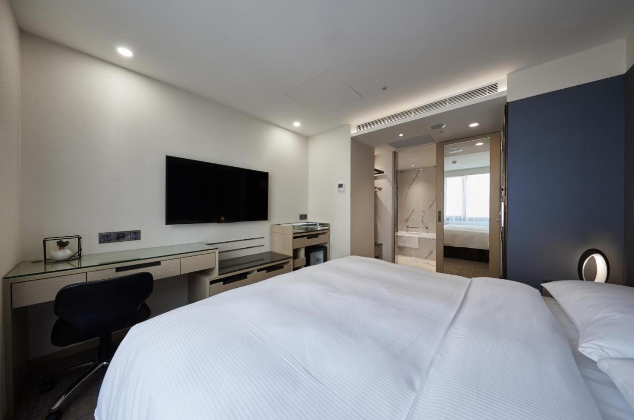 K Hotels Taipei Linsen Экстерьер фото